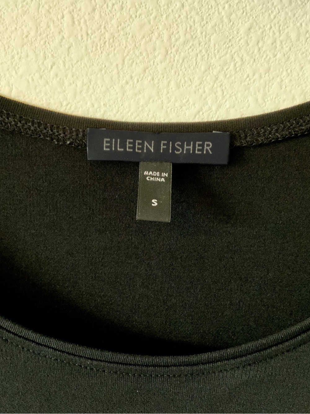 Eileen Fisher S Black Sleeveless 100% Silk Classic Tank Top Shirt Base Layer - Picture 3 of 7